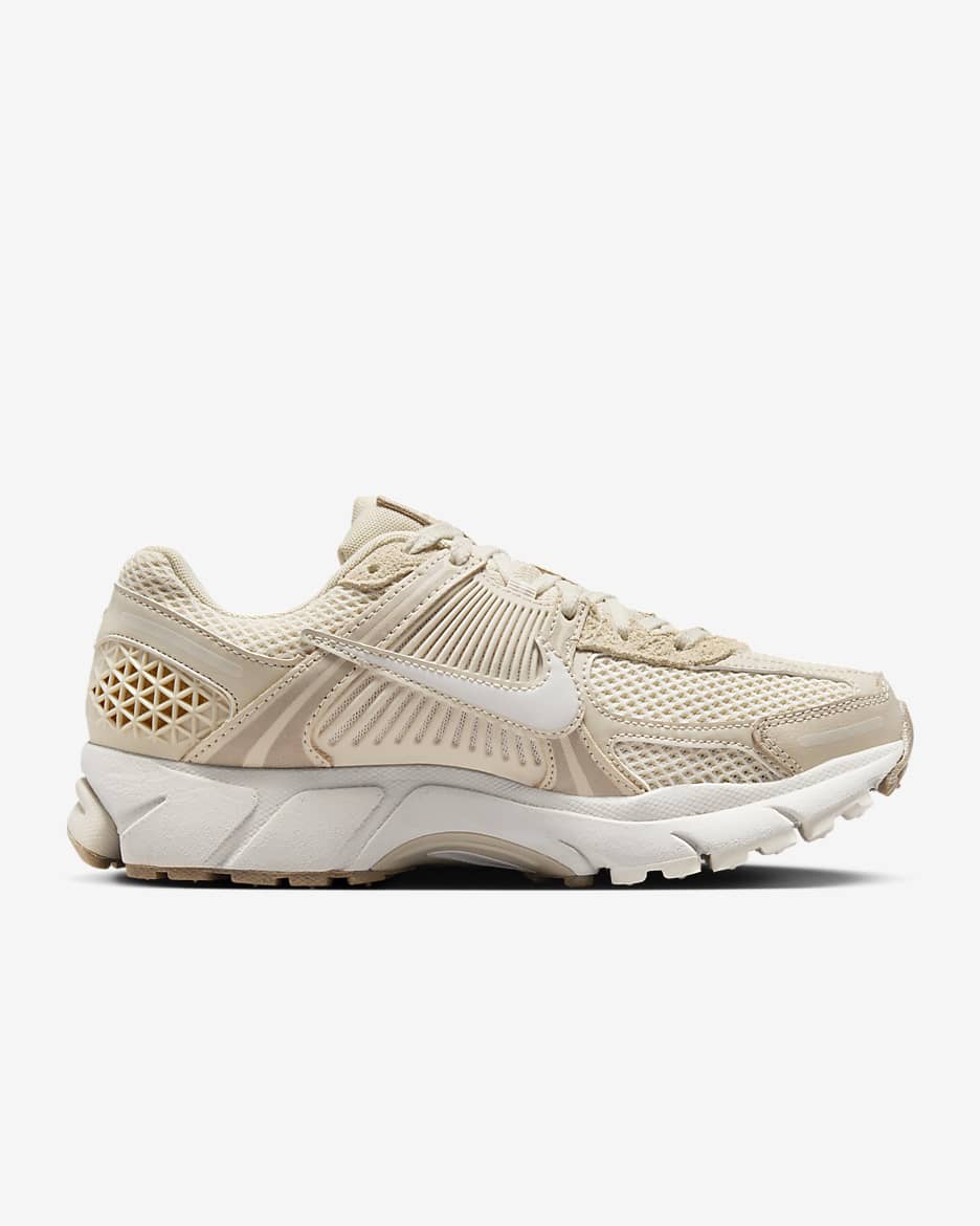 Nike Zoom Vomero 5 Women's Shoes - Sand Drift/Hemp/Black/Phantom