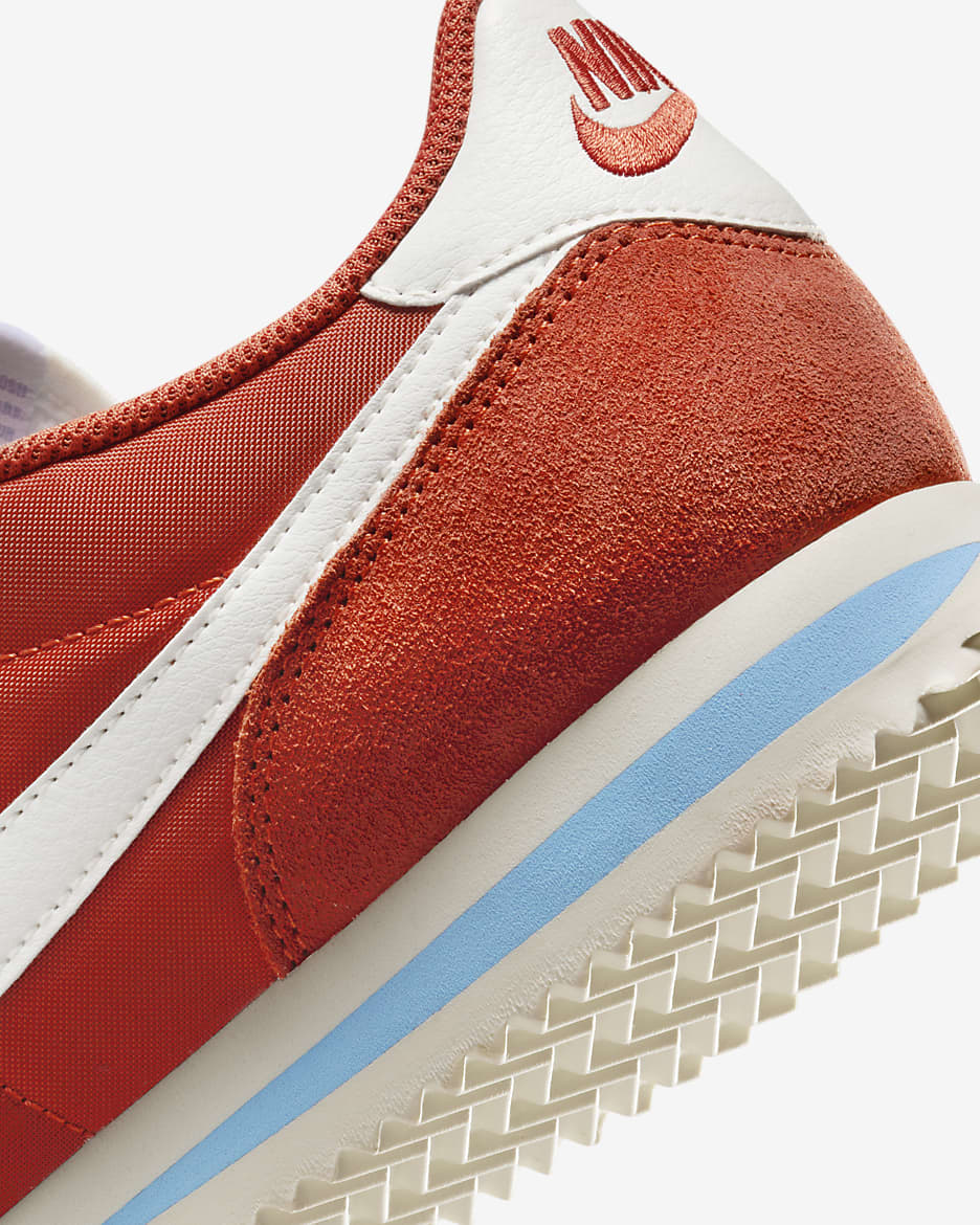 Nike Cortez Textile sko - Picante Red/University Blue/Coconut Milk/Sail