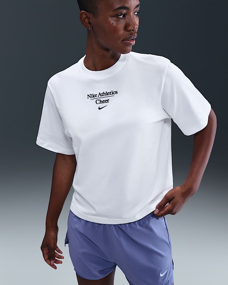 Playera de corte cuadrado para mujer Nike Cheer - Blanco