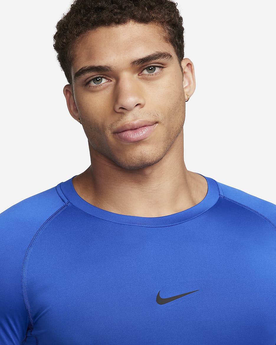 Nike Pro Dri-FIT tettsittende, langermet treningsoverdel til herre - Game Royal/Svart