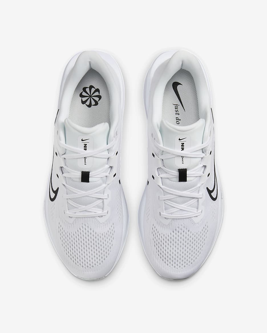 รองเท้าวิ่งโร้ดรันนิ่งผู้ชาย Nike Quest 6 - ขาว/Pure Platinum/ดำ