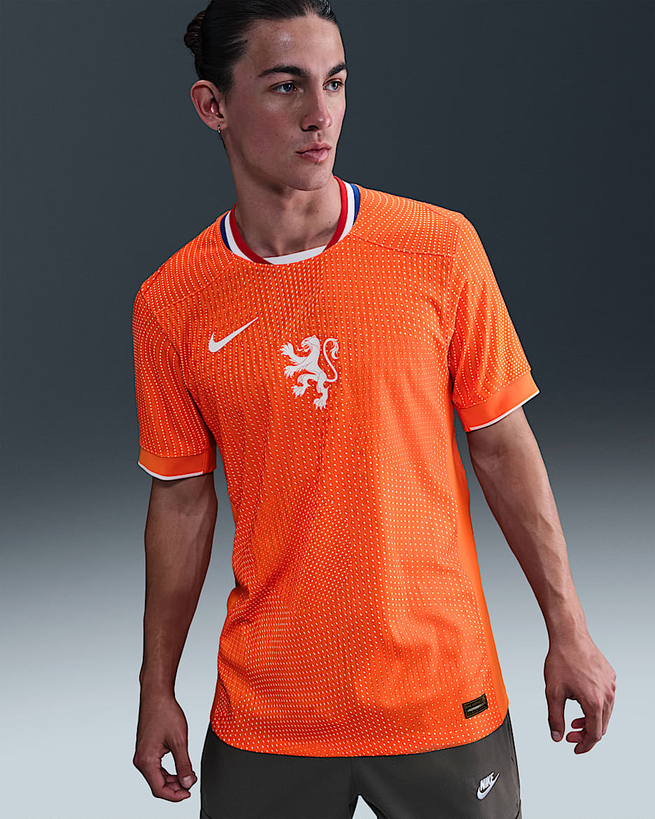 Camisola de futebol autêntica Nike Dri-FIT ADV do equipamento principal Match Países Baixos (equipa feminina) 2025 para homem - Laranja Safety/Branco