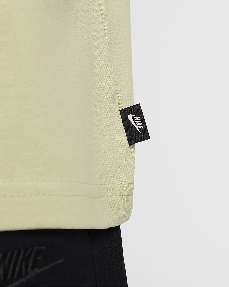 Nike Sportswear Premium Essentials Men's T-Shirt - Olive Aura