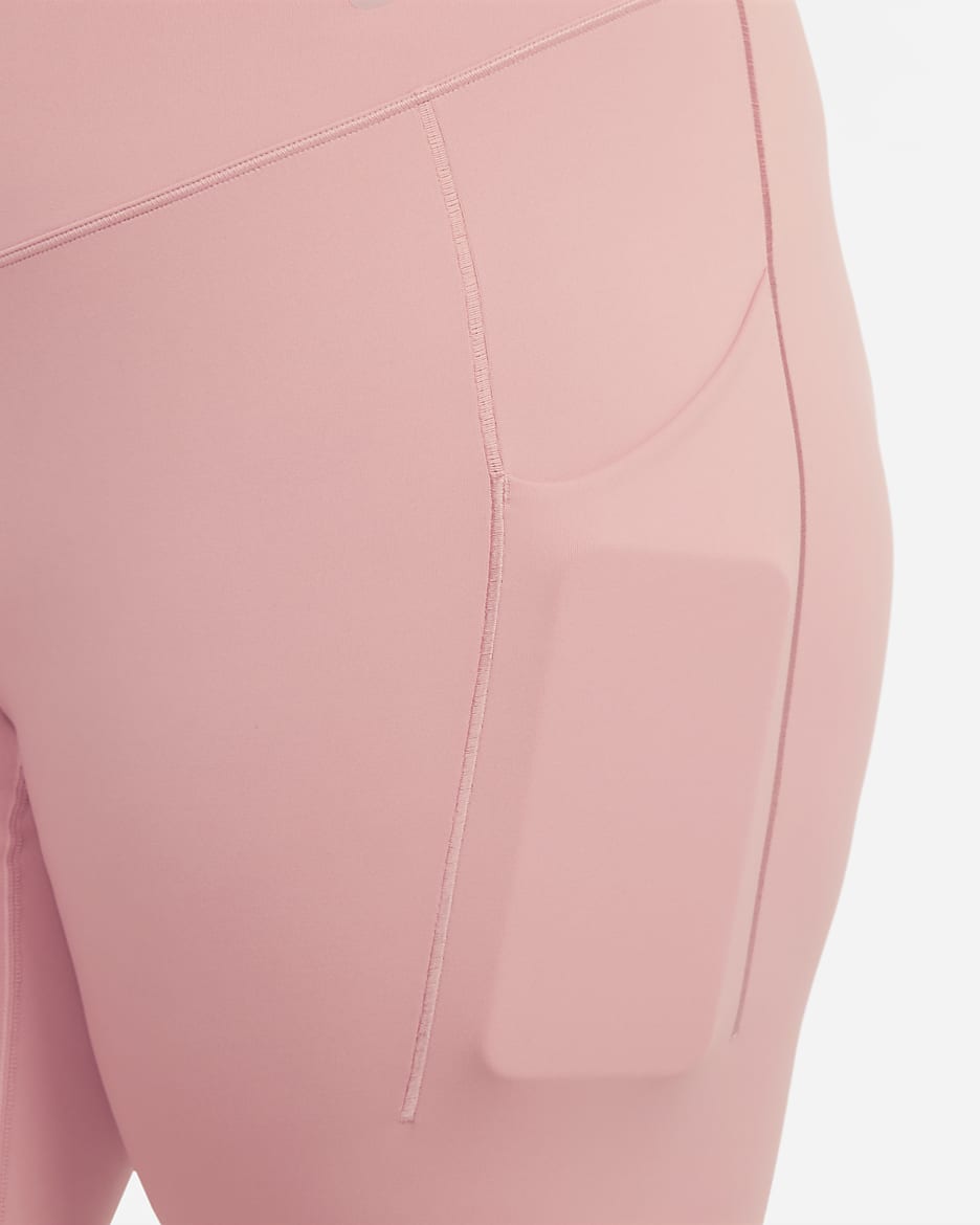 Nike Universa leggings i 7/8 lengde med middels støtte, høyt liv og lommer til dame (Plus Size) - Red Stardust/Svart