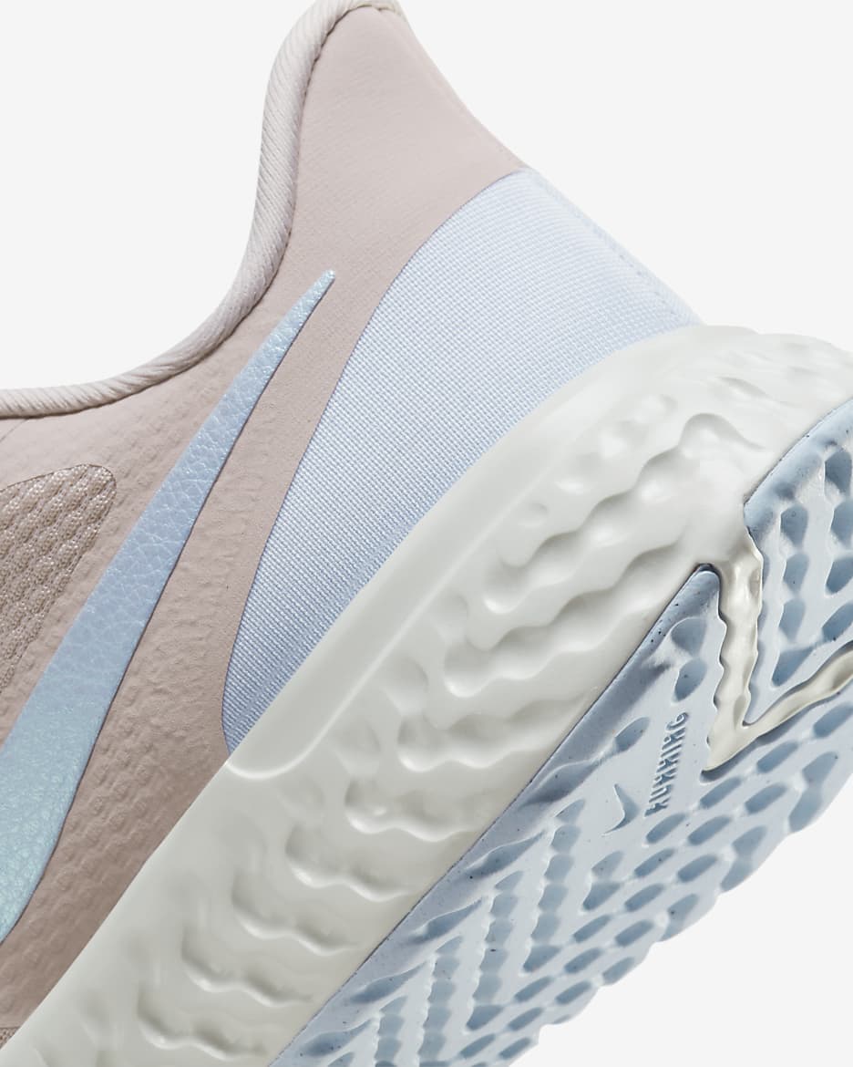 Nike Revolution 5 Women's Road Running Shoes - Barely Rose/Metallic Pewter/Photon Dust/Hydrogen Blue