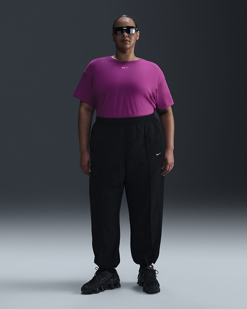 Nike Sportswear Essential női póló (plus size méret) - Hot Fuchsia/Fehér