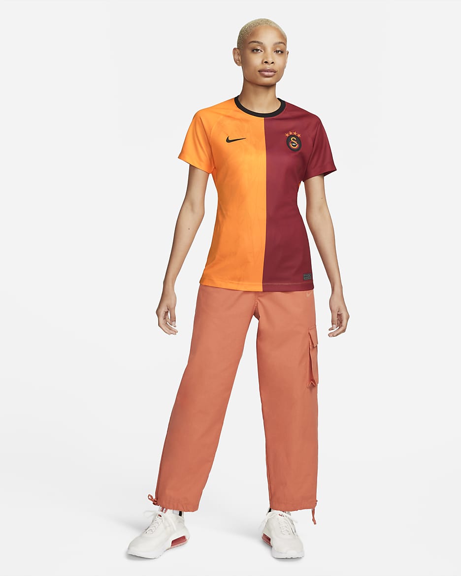 Galatasaray 2022/23 Home Women's Nike Dri-FIT Short-Sleeve Football Top - Vivid Orange/Vivid Orange/Pepper Red/Vivid Orange