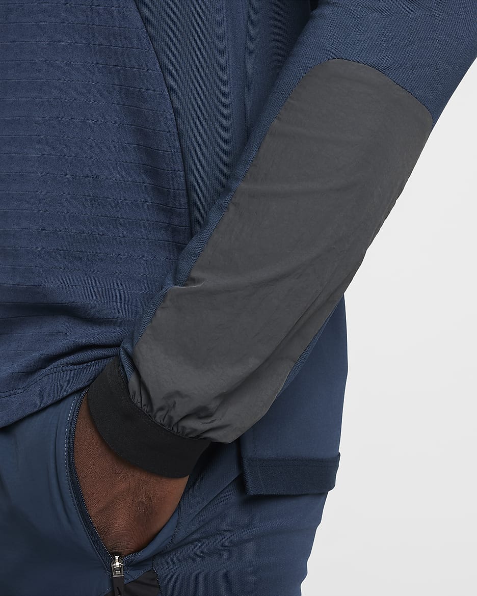 Nike Men's Long-Sleeve Running Top - Armoury Navy/Dark Smoke Grey/Black