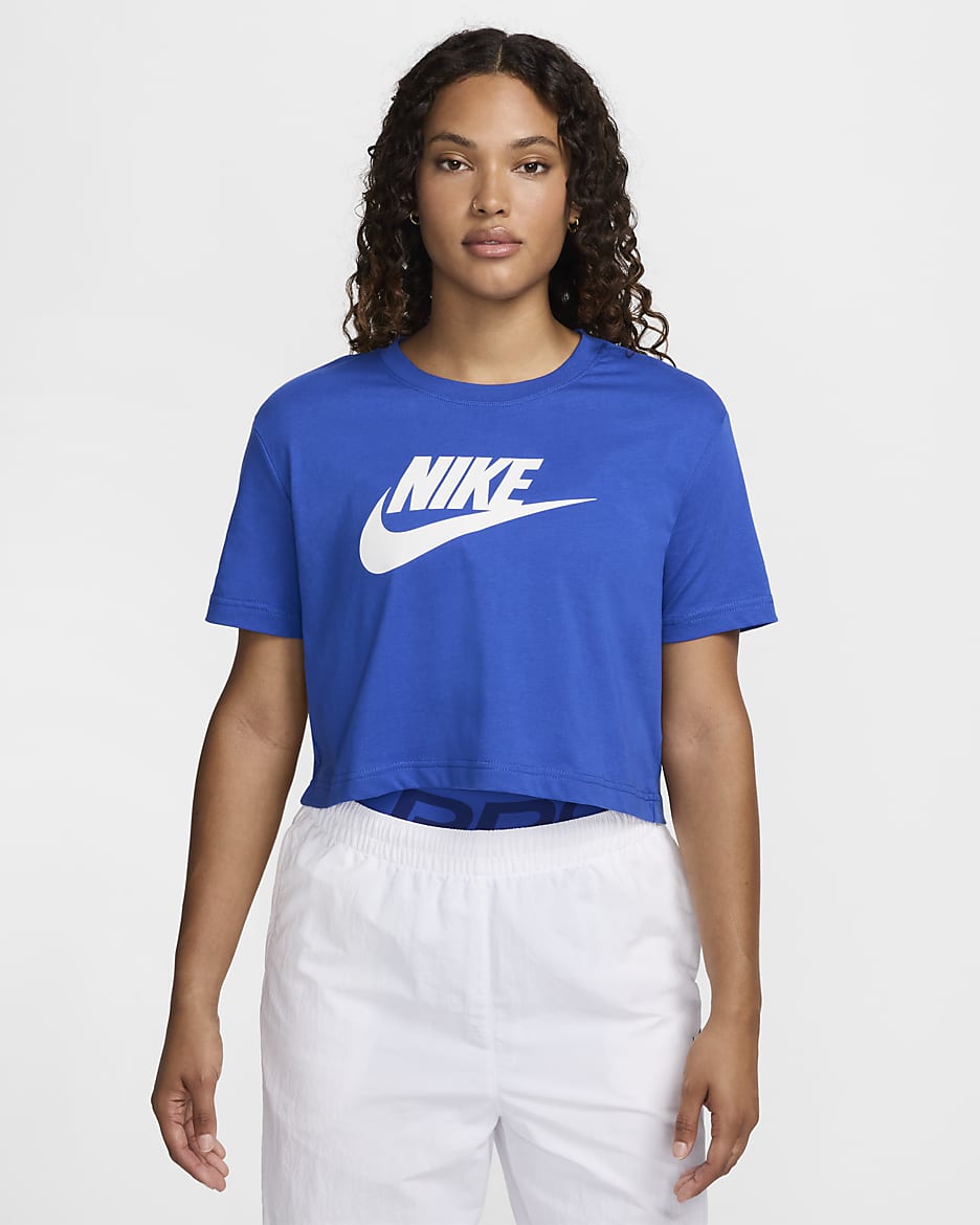 Playera cropped con logotipo para mujer Nike Sportswear Essential - Royal juego/Blanco