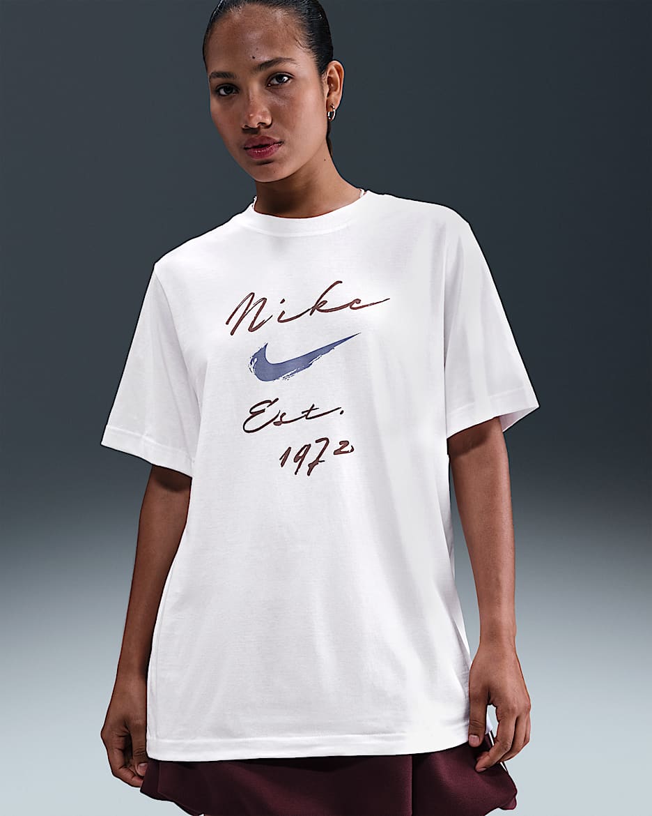 Playera de ajuste holgado para mujer Nike Sportswear Essentials - Blanco