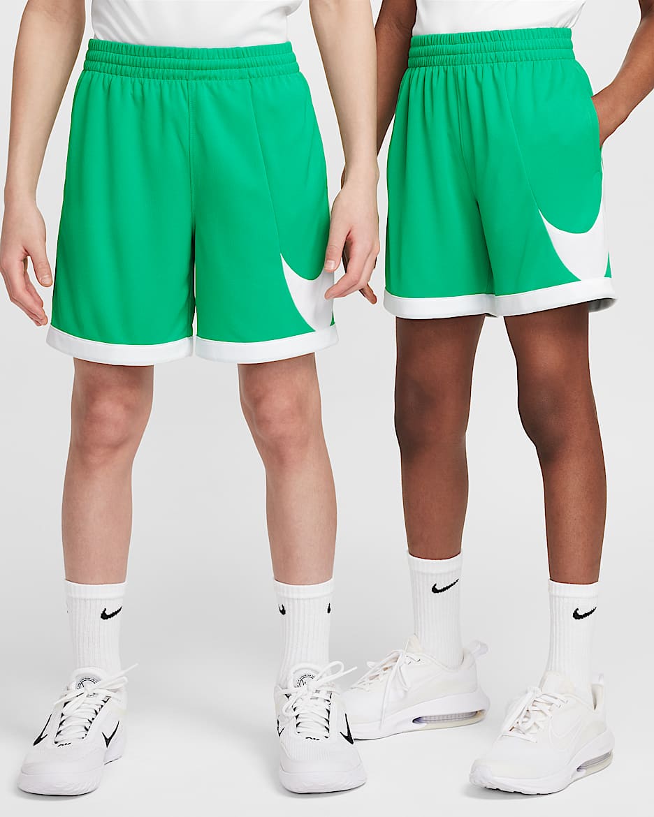 Nike Multi+ Pantalón corto de entrenamiento Dri-FIT - Niño/a - Stadium Green/Blanco/Blanco