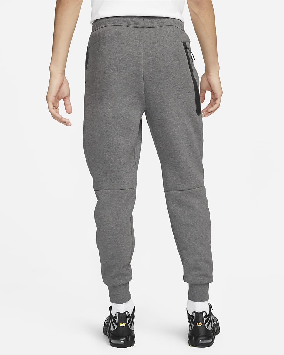 Liverpool FC Tech Fleece Jogger Nike - Hombre - Charcoal Heather/Poison Green