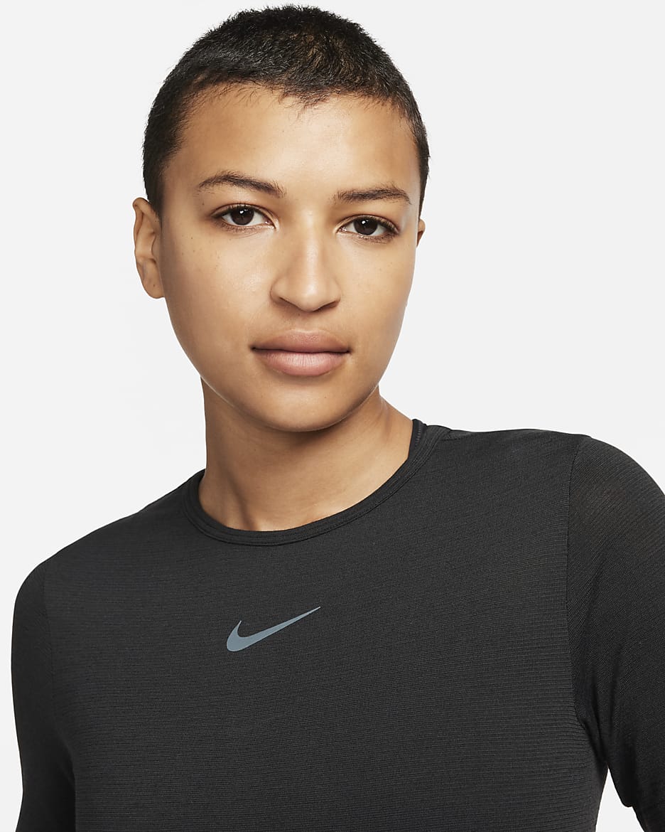 Haut de running à manches courtes Dri-FIT Nike Swift Wool pour femme - Noir