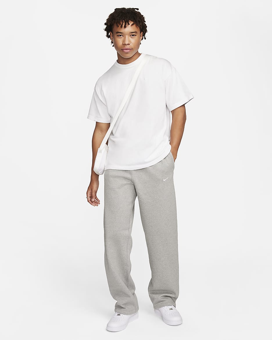 Nike Solo Swoosh Men's Open-Hem Fleece Trousers - Dark Grey Heather/White