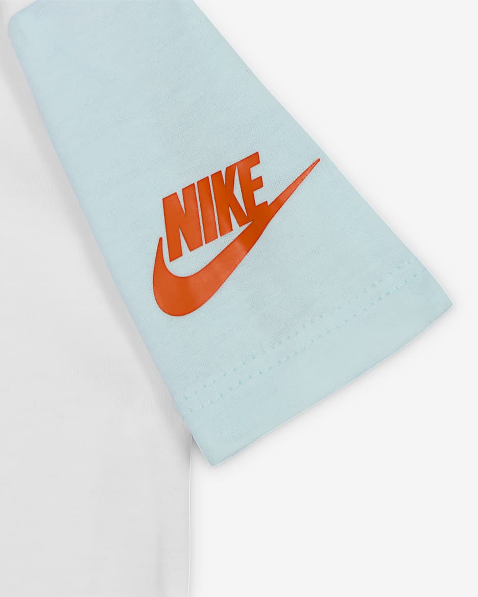 Conjunto de playera y shorts para bebé Nike Sportswear Create Your Own Adventure (12-24 meses) - Azul glacial