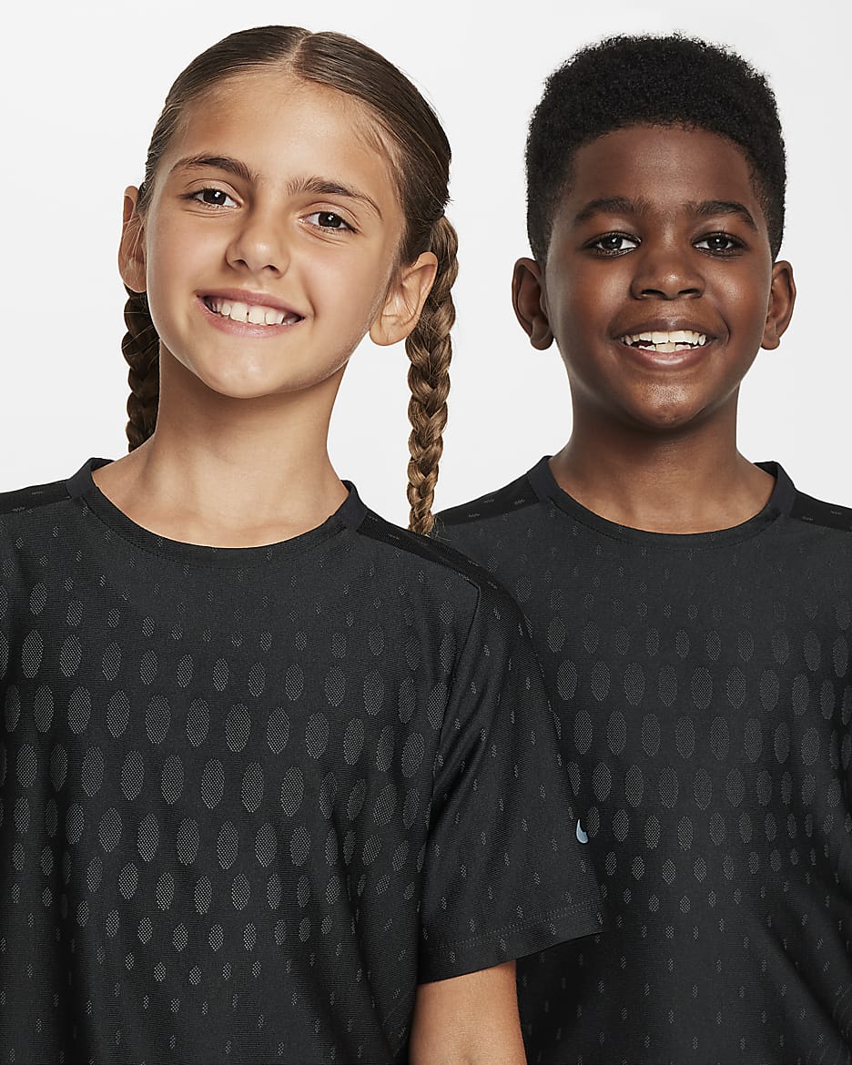 Nike Multi Tech Dri-FIT-ADV-Trainingsoberteil für ältere Kinder (Jungen) - Schwarz/Dark Smoke Grey/Schwarz