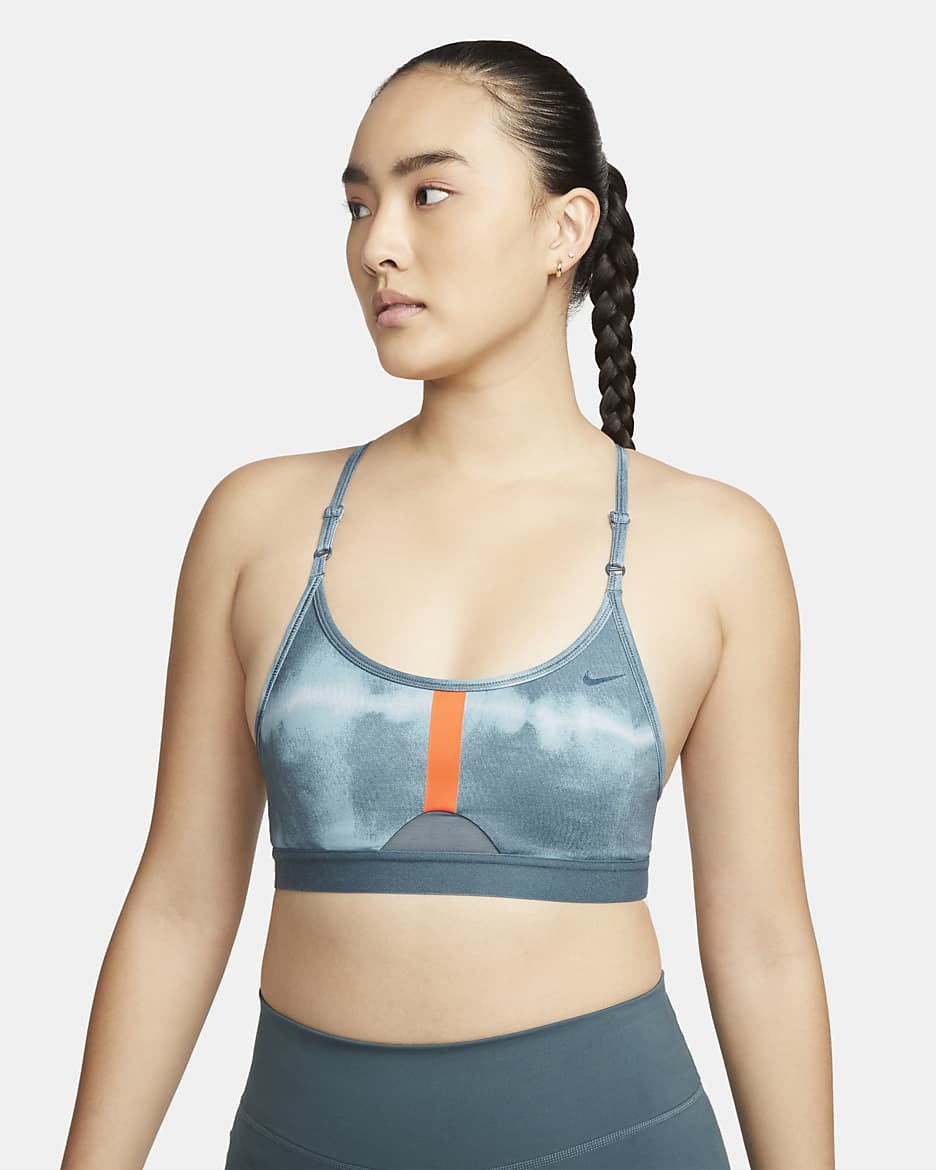 สปอร์ตบราผู้หญิงพิมพ์ลายทั่วตัวซัพพอร์ตบางเบาเสริมฟองน้ำ Nike Indy - Ash Green/Rush Orange/Ash Green/Clear