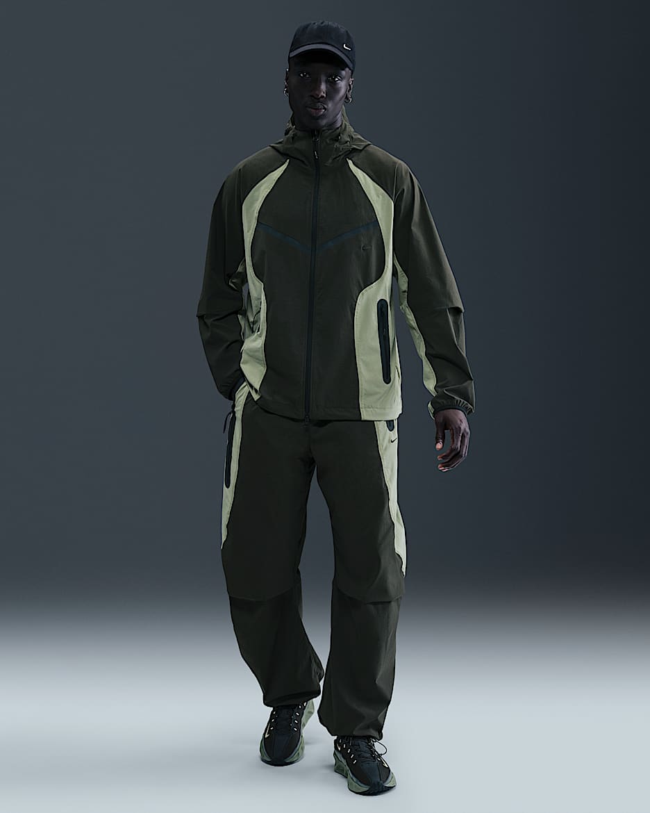 Pantaloni oversize in tessuto Dri-FIT con blocchi di colore Nike Tech – Uomo - Sequoia/Oil Green/Nero