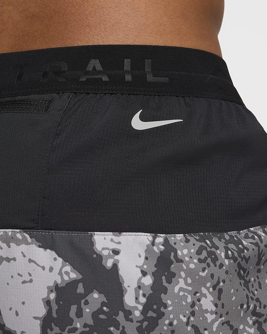 Short de running Dri-FIT avec sous-short intégré 18 cm Nike Trail Stride pour homme - Iron Grey/Noir/Summit White