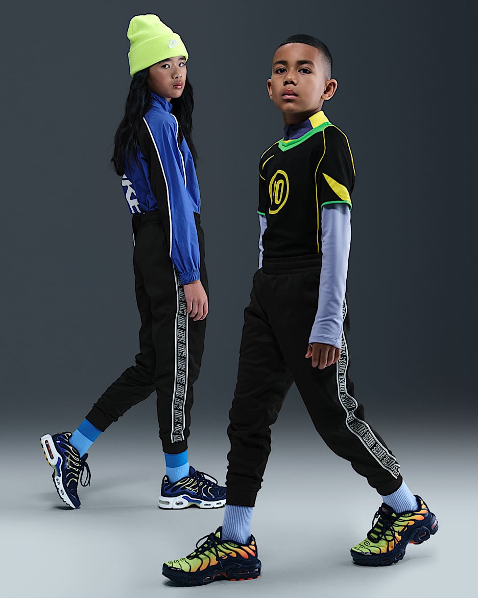 Nike Sportswear Club Big Kids' Dri-FIT Joggers - Black/Black/Black/White