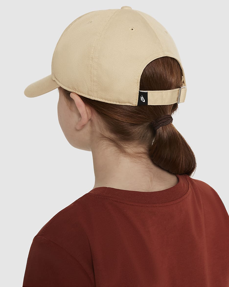 Nike Club Older Kids' Cap - Sesame