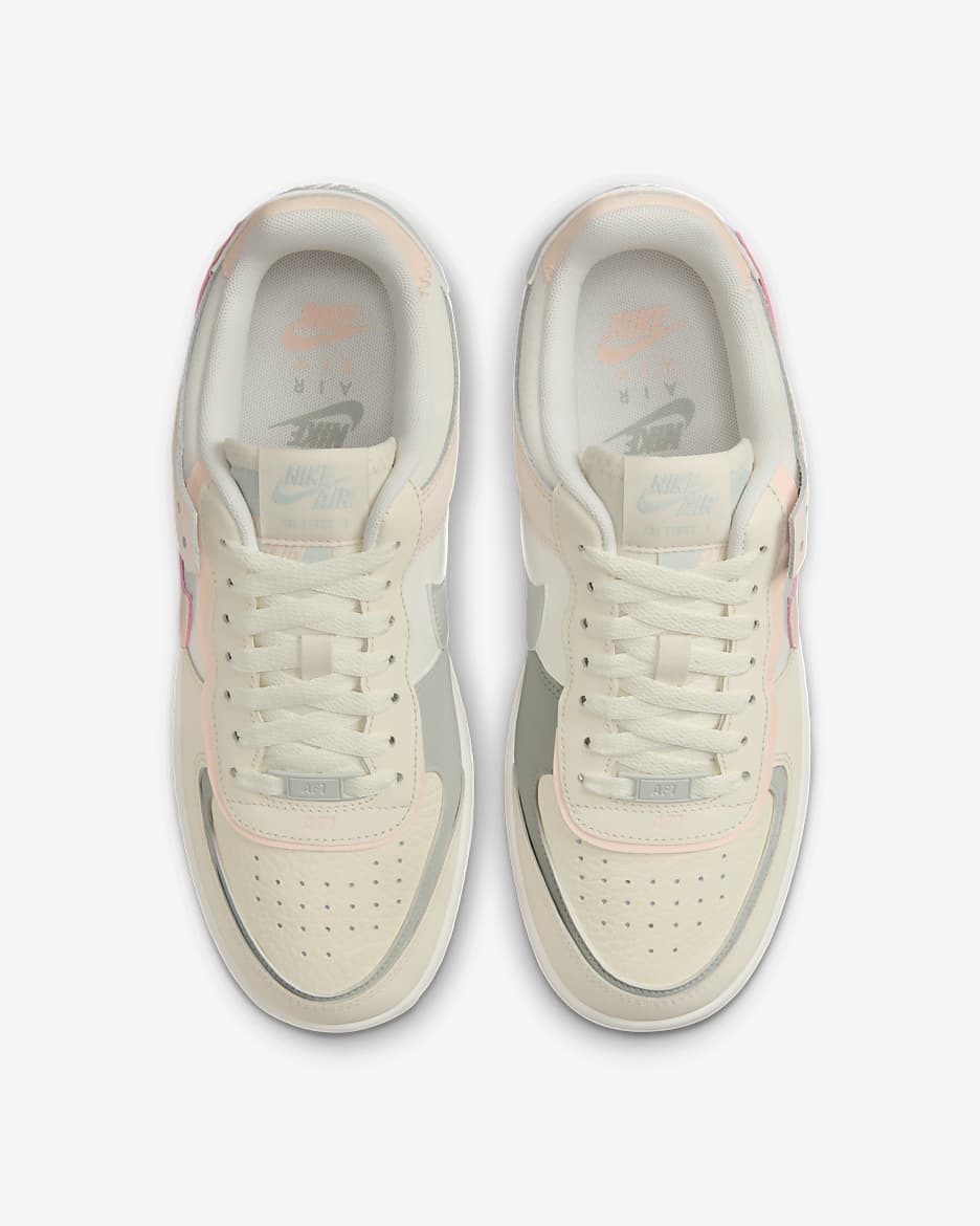 Nike Air Force 1 Shadow-sko til kvinder - Coconut Milk/Light Silver/Sail/Crimson Tint