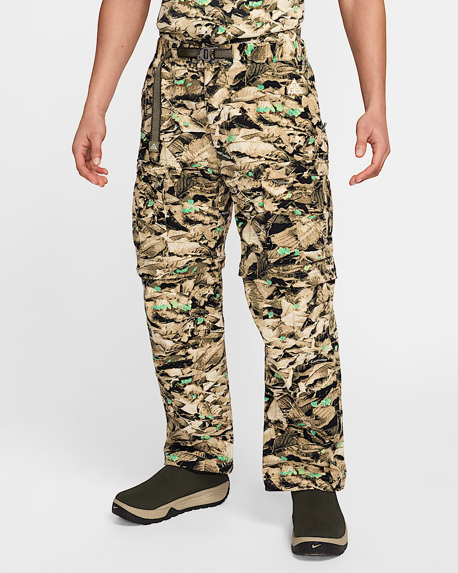 Pants cargo repelentes al agua UV Nike ACG "Smith Summit" - Beige paracaídas/Secuoya/Oliva medio/Blanco cumbre
