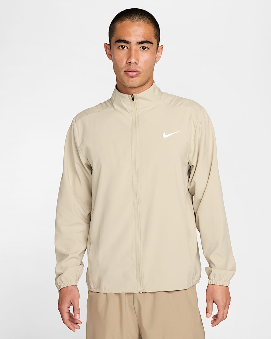 ナイキ フォーム メンズ Dri-FIT バーサタイル ジャケット - デザートカーキ