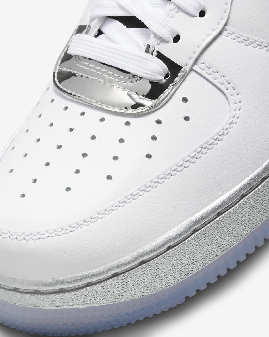 Nike Air Force 1 '07 SE Women's Shoes - White/Metallic Silver/Black/White