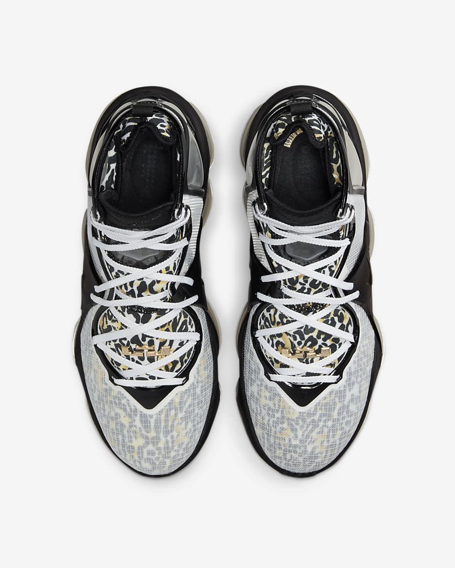 Chaussure de basket LeBron 19 - Blanc/Noir/Metallic Gold