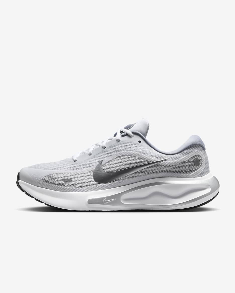 Nike Journey Run-løbesko til vej til mænd - hvid/sort/Ashen Slate/Metallic Silver