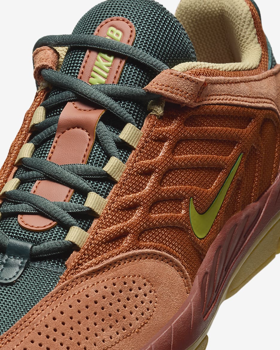 Nike SB Vertebrae Skate Shoes - Dark Russet/Desert Orange/Deep Jungle/Pear