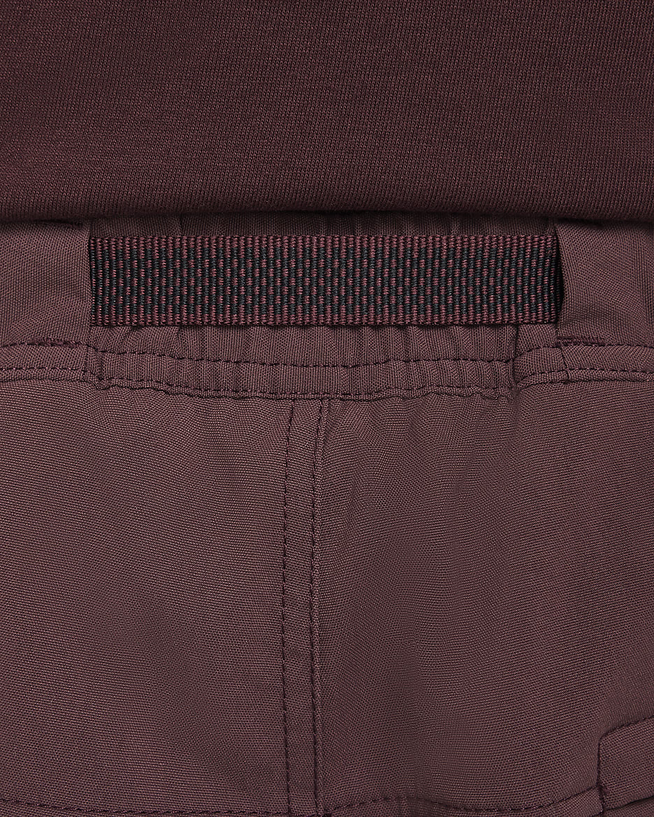 Pantaloni cargo Nike ACG "Smith Summit" - Uomo - Burgundy Crush/Nero/Laser Fuchsia/Summit White