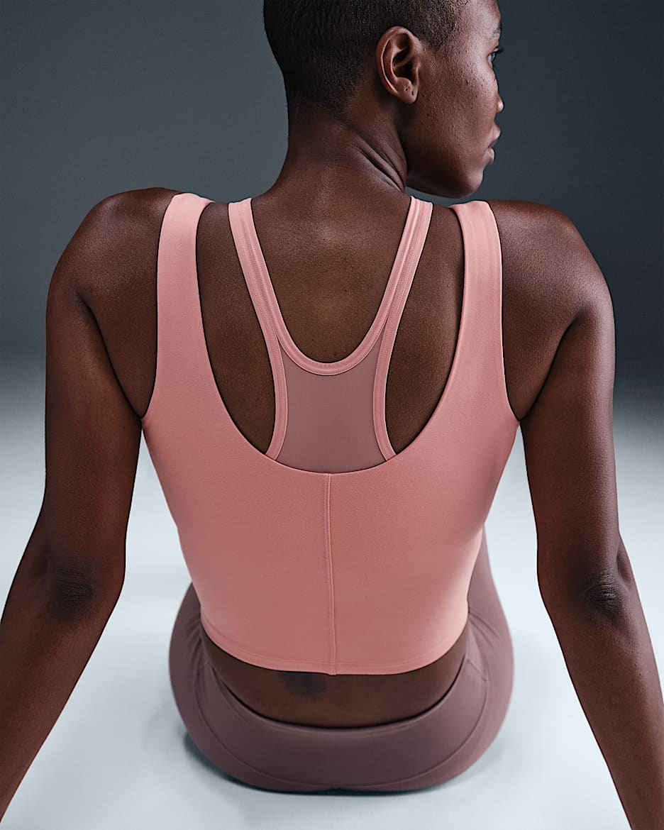 Nike One Fitted Women's Dri-FIT Cropped Tank Top