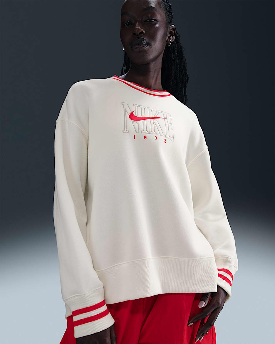 Nike Gym Vintage Crew Neck Sweatshirt Nike Gym Vintage Crew Neck