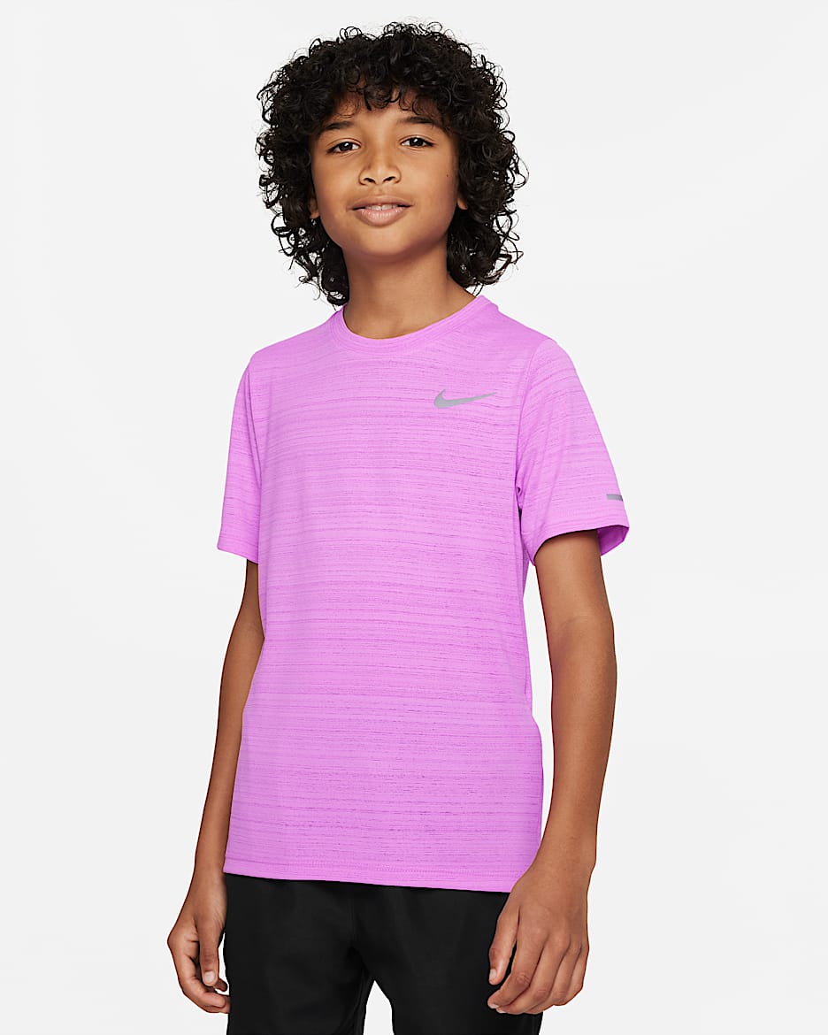 Nike Dri-FIT Miler treningsoverdel til store barn (gutt) - Rush Fuchsia