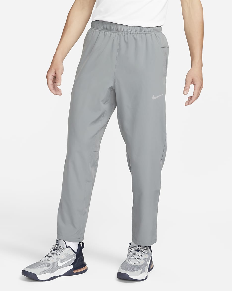 Nike Form Men's Dri-FIT Open-Hem Versatile Trousers - Smoke Grey/Black