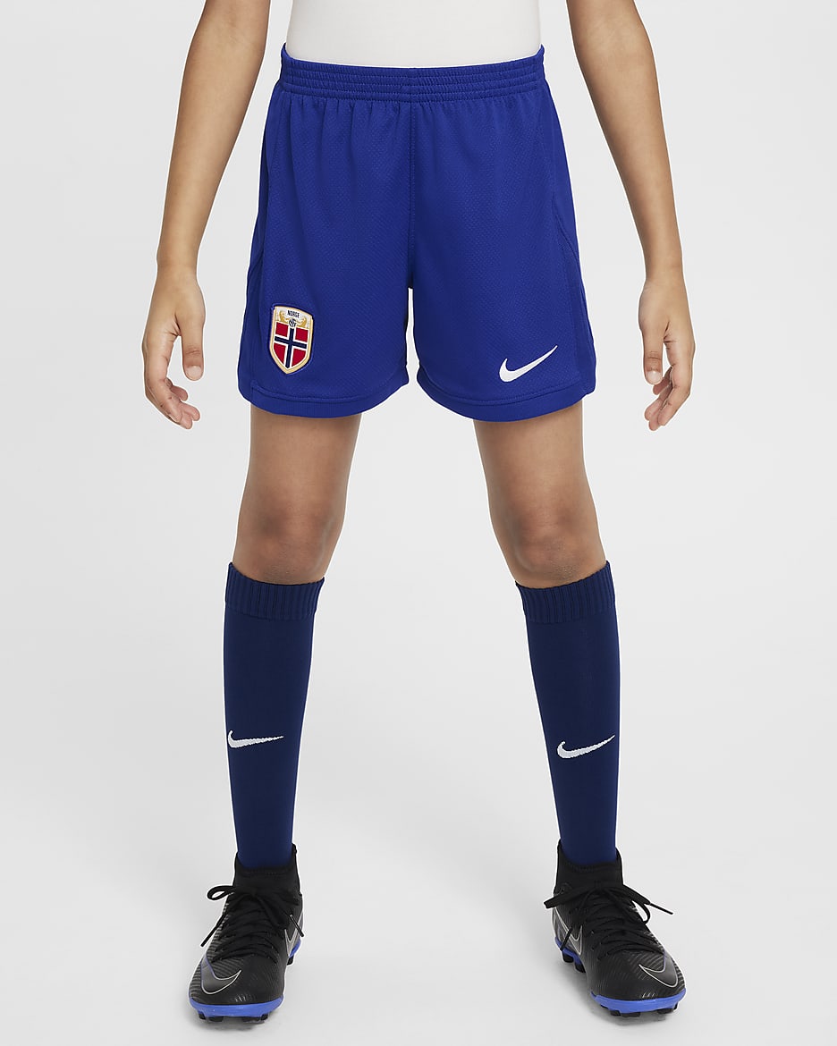 Tredelat fotbollsställ Norge 2024/25 Stadium (hemmaställ) Nike Replica för barn - Team Red/Blue Void/Vit