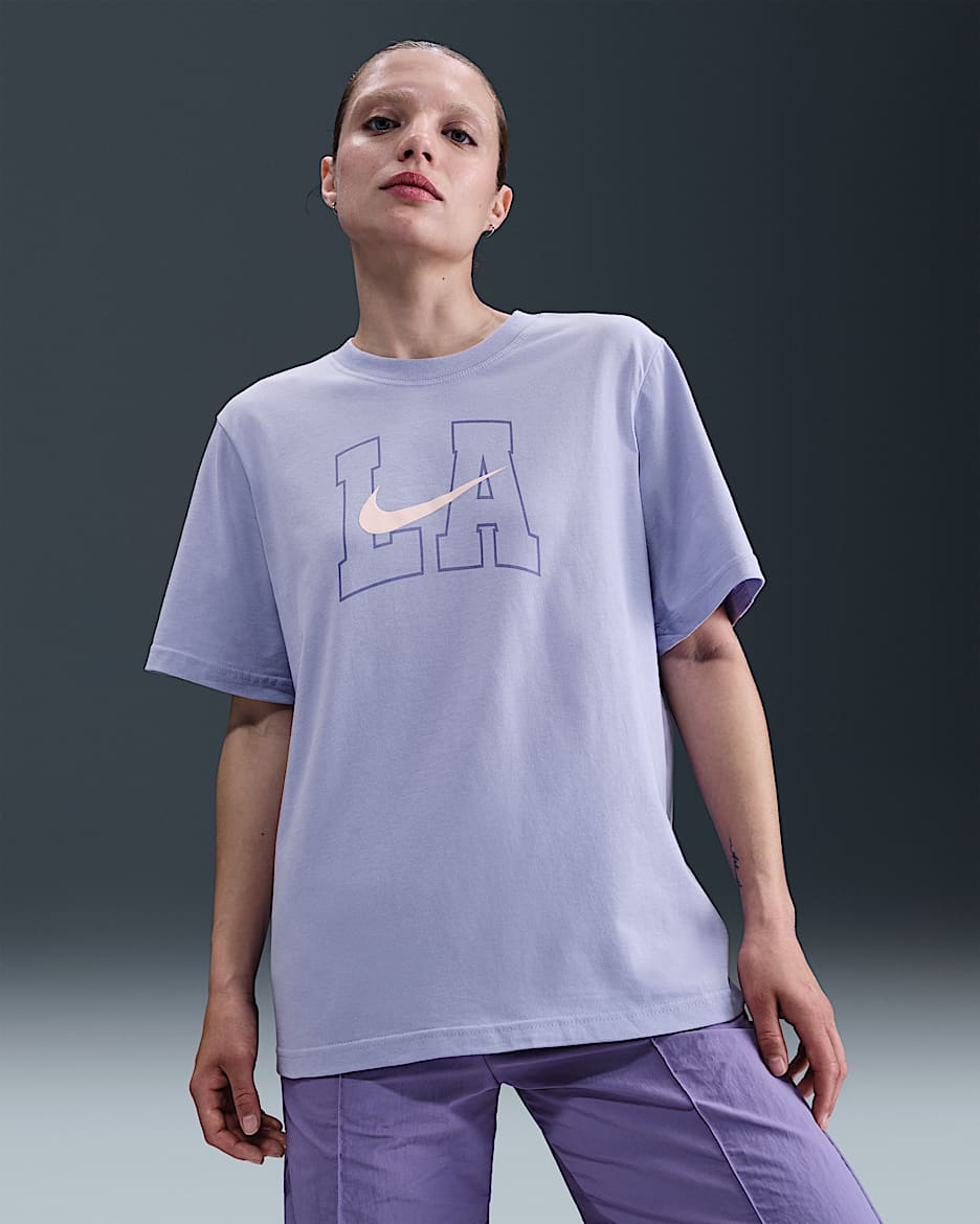 Playera para mujer Nike Sportswear Essential - Hielo lila/Coral lavado