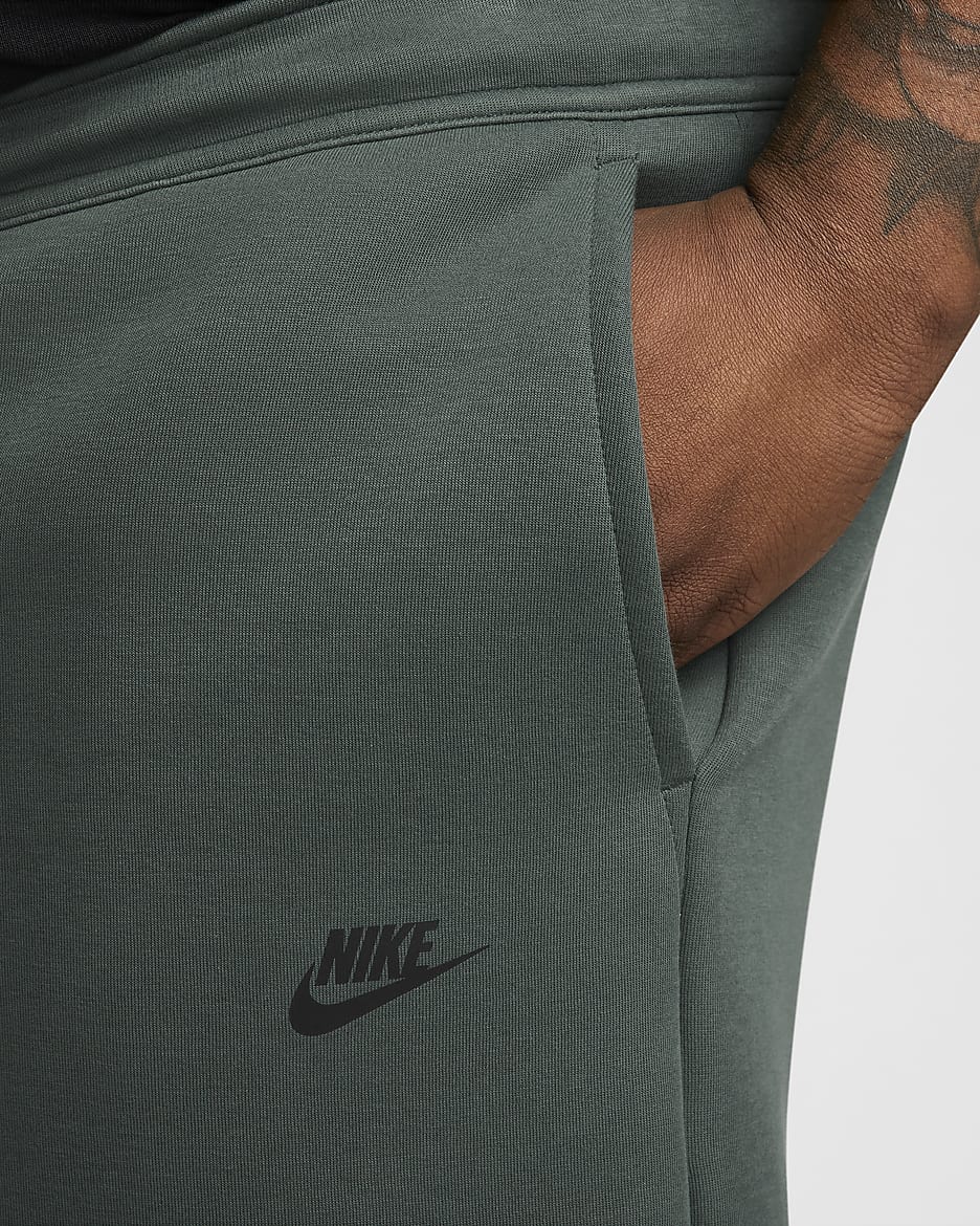 Calções Nike Sportswear Tech Fleece para homem - Verde Vintage/Preto