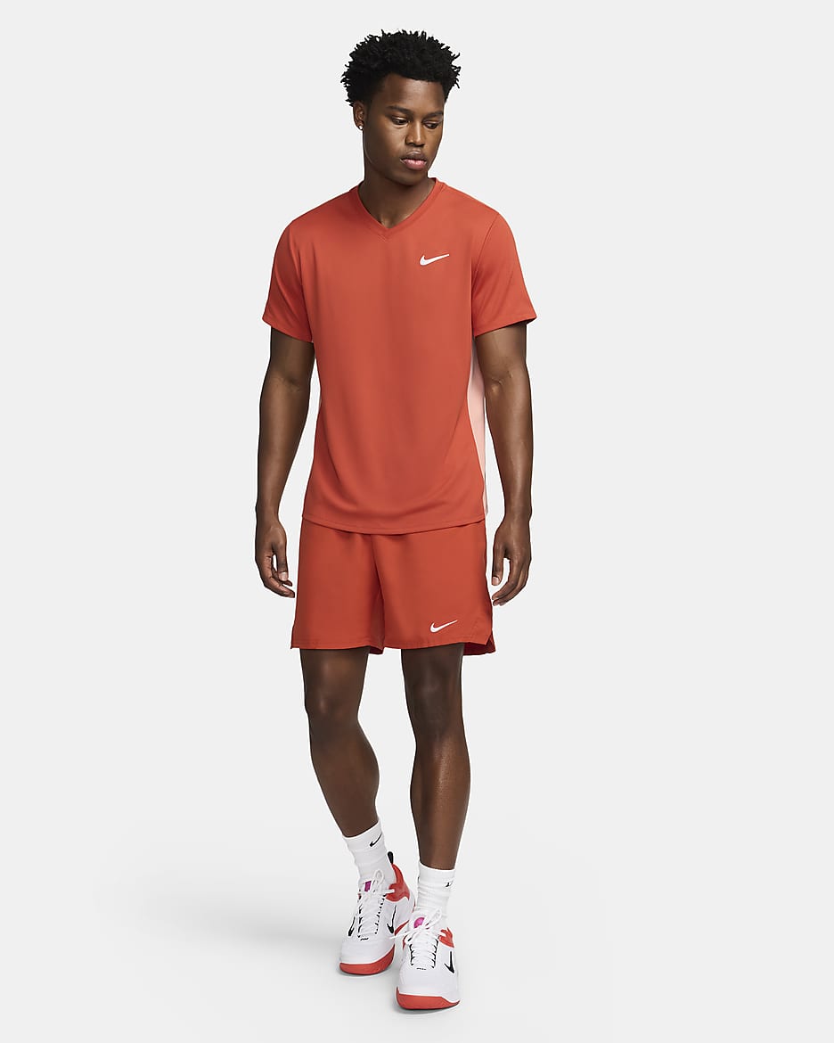 NikeCourt Victory Dri-FIT Herren-Tennisshorts (ca. 18 cm) - Rust Factor/Weiß