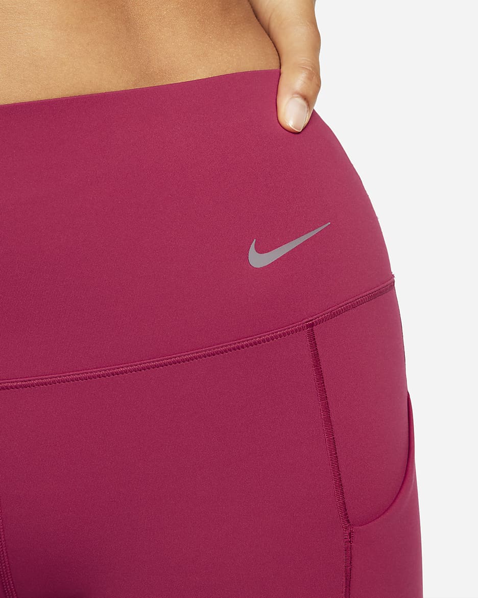 Shorts de ciclismo con bolsillos de 20 cm de tiro alto y media sujeción para mujer Nike Universa - Rojo noble/Negro