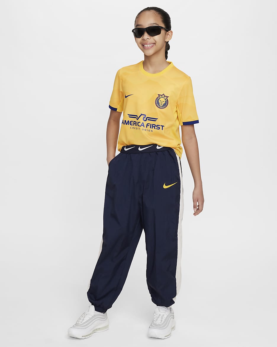 Jersey Nike Dri-FIT de la NWSL replica del Utah Royals local 2024 Stadium para niños talla grande - Amarillo universitario