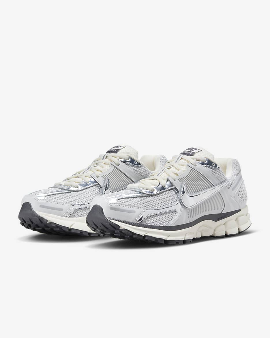 Nike Zoom Vomero 5 Men's Shoes - Photon Dust/Gridiron/Sail/Chrome