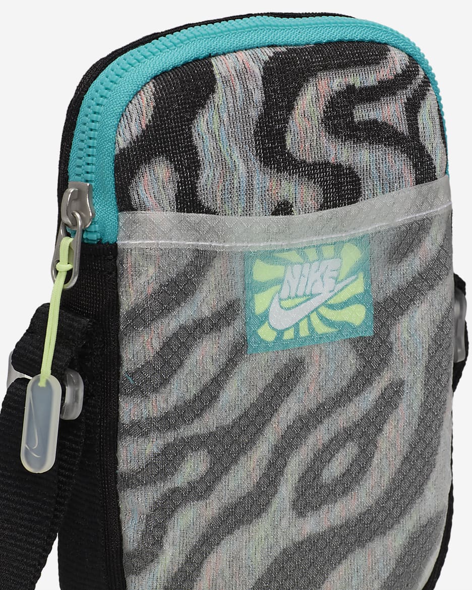 Nike Heritage Crossbody táska (kis méretű, 1 l) - Fekete/Fehér/Dusty Cactus