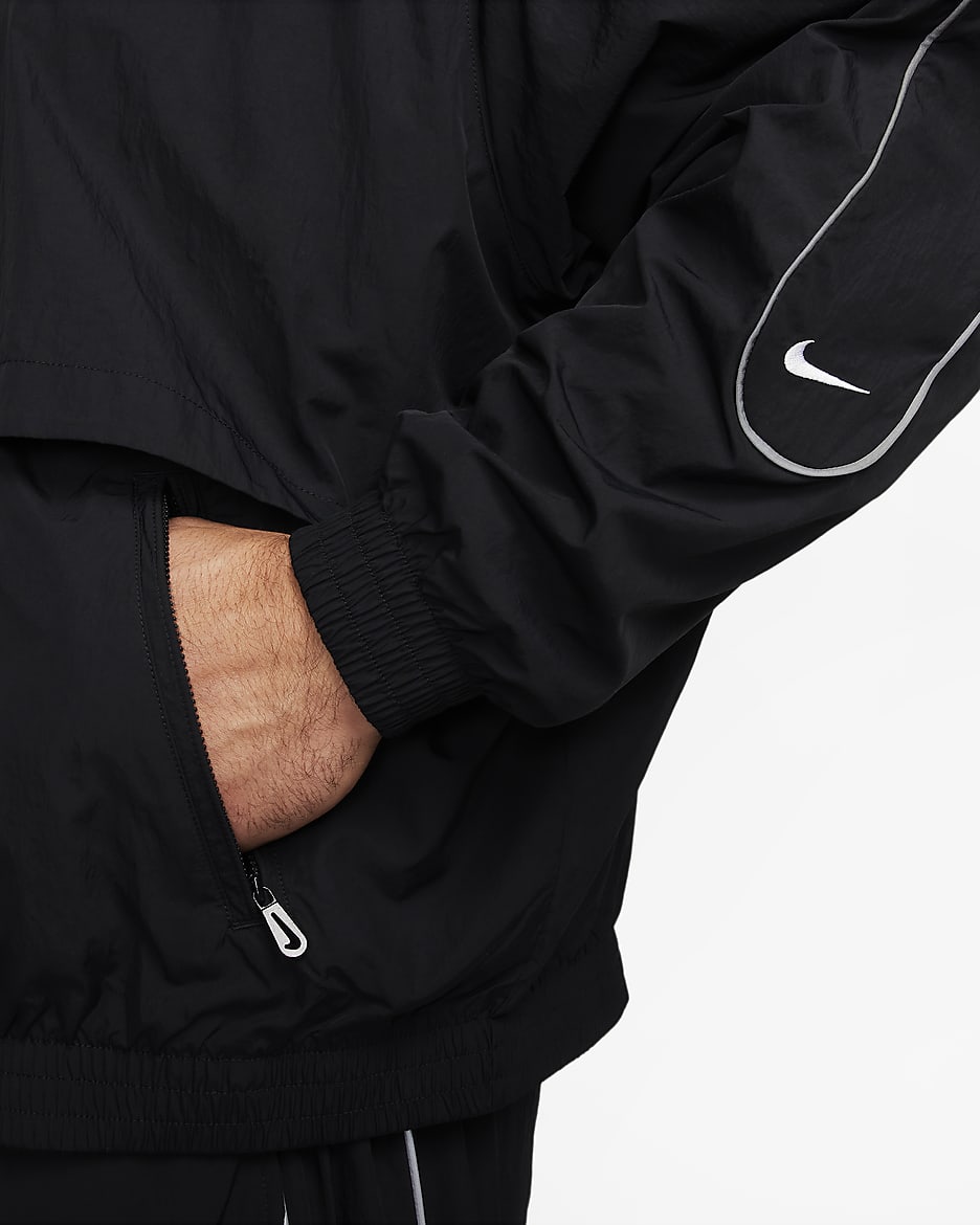 Nike Sportswear Solo Swoosh vevd treningsjakke til herre - Svart/Hvit