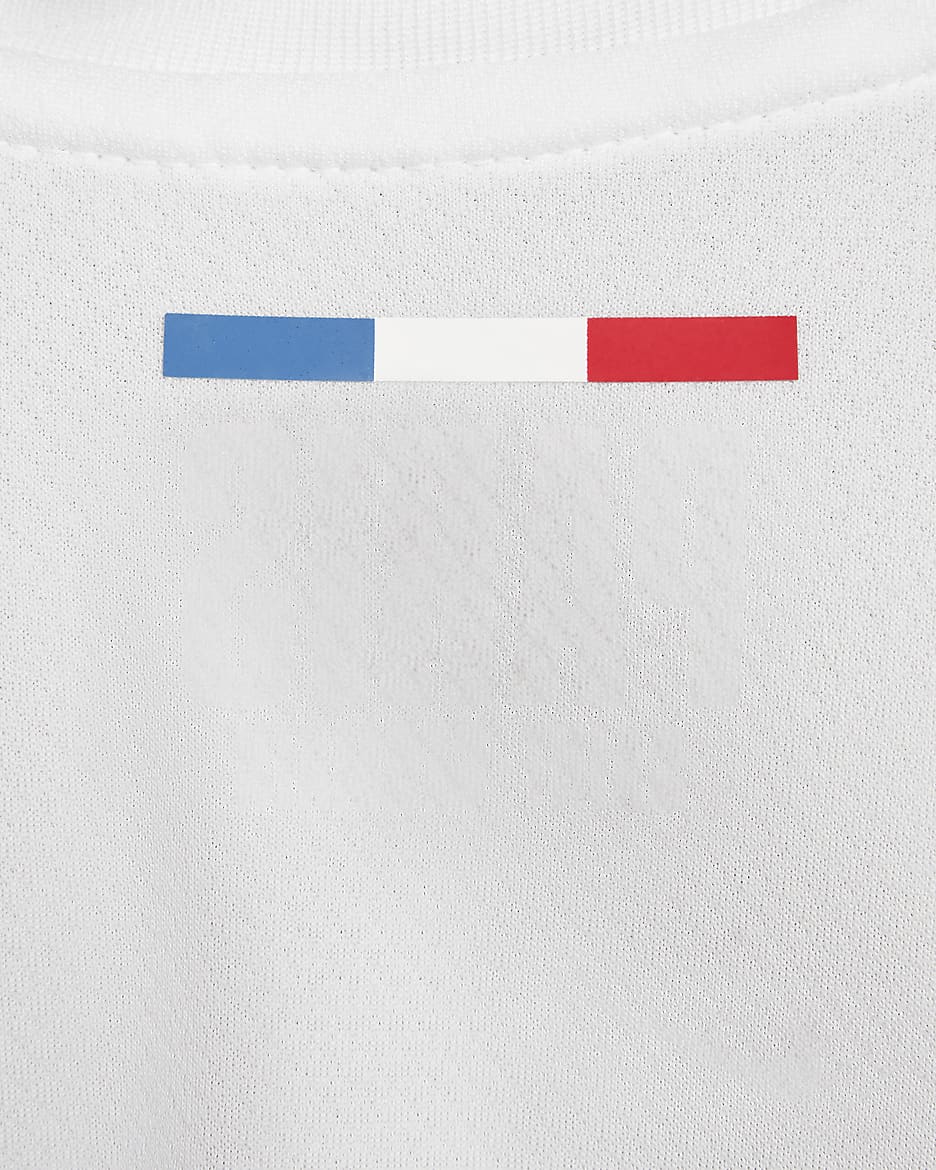 Conjunto de três peças de futebol de réplica Nike do equipamento alternativo Stadium Paris Saint-Germain 2024/25 para criança - Branco/Midnight Navy/Vermelho University/Midnight Navy