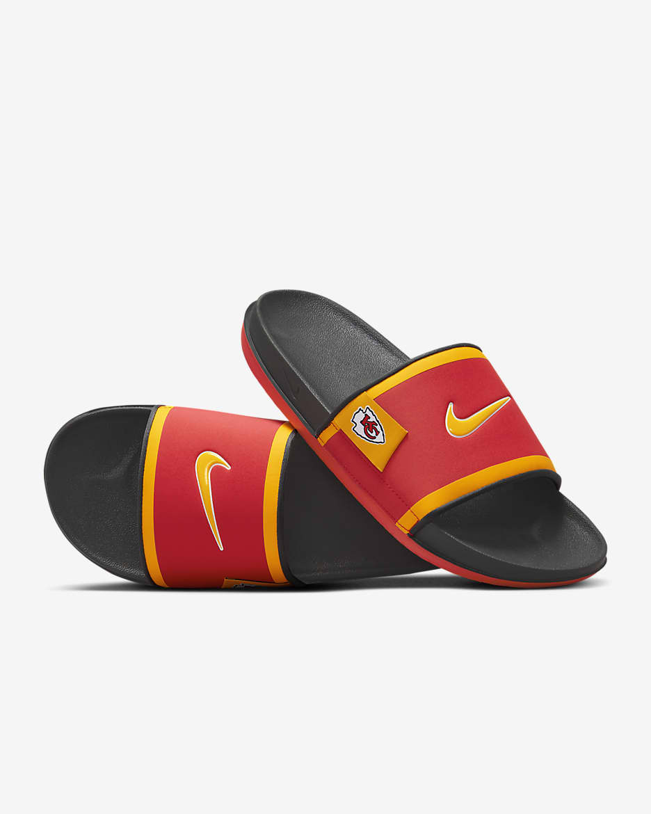 Chanclas Offcourt Nike Offcourt (Kansas City Chiefs) - Rojo universitario/Gris humo oscuro/Oro universitario