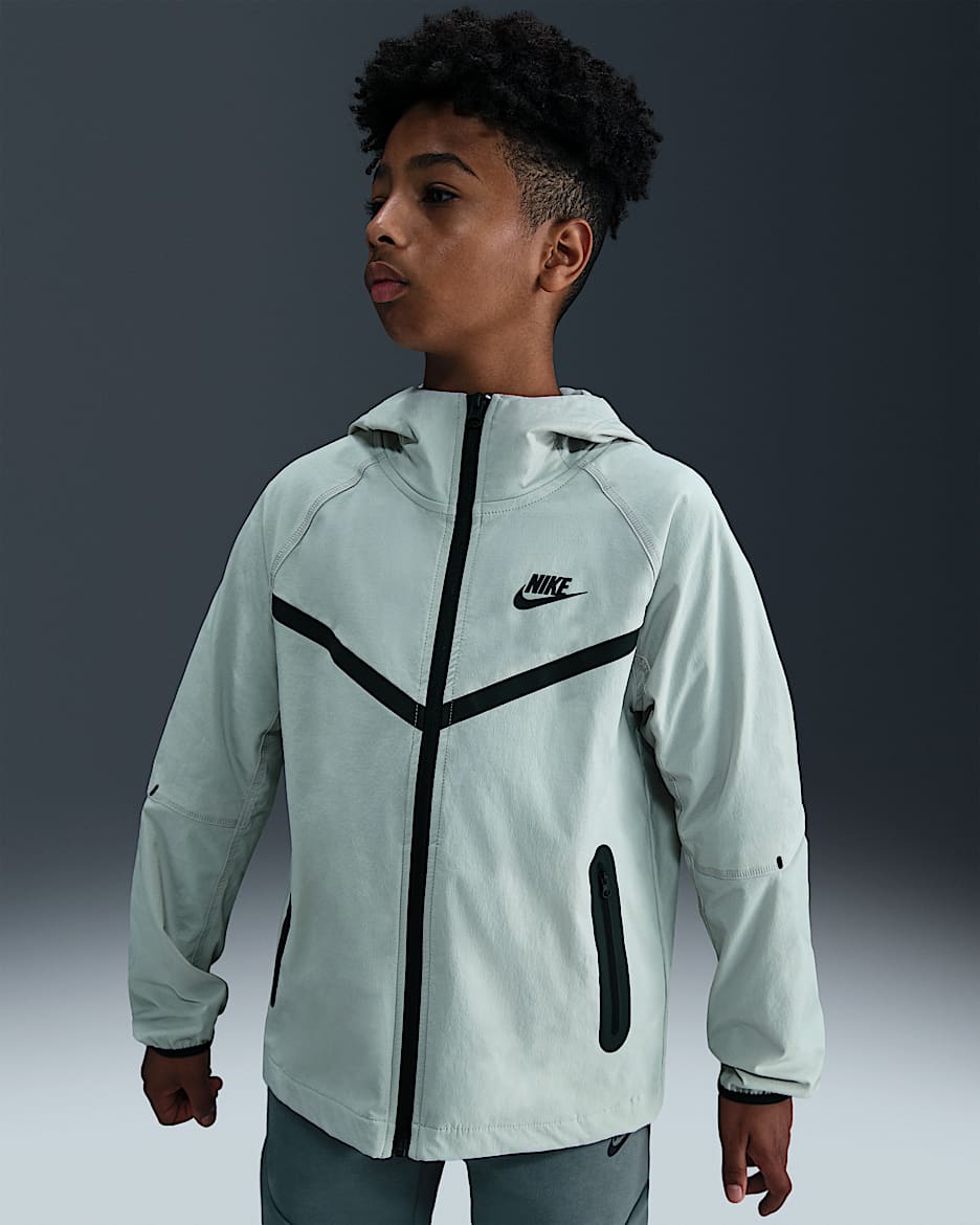 Vævet Nike Tech-jakke til større børn (drenge) - Light Silver/Light Silver/sort