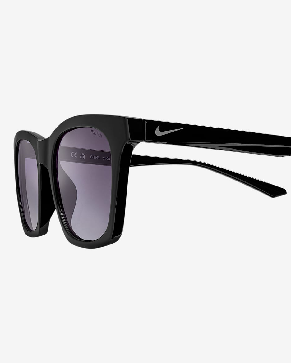 Nike Vital Flow Sunglasses - Black/Smoke